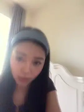 kiki-chloe online show from April 2026 06:26:02 AM