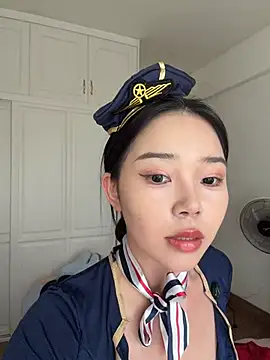 kiki-chloe online show from April 2026 06:38:02 AM