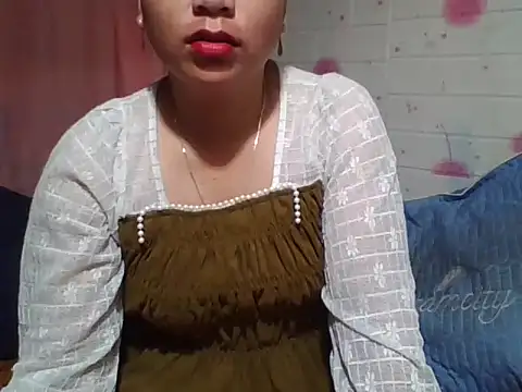 Hena   online show from April 2026 11:00:02 PM