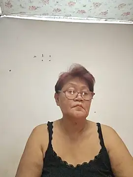 Sunflower1956 online show from May 2026 08:38:02 PM