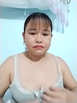 Moubie1 online show from April 2026 04:58:02 PM