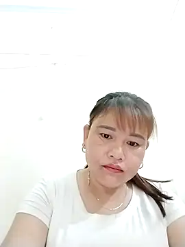 Moubie1 online show from April 2026 06:42:02 PM