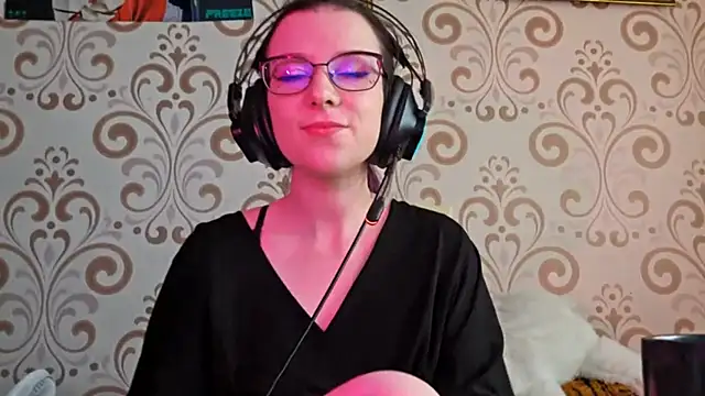 IsaSantella online show from March 2026 09:42:01 AM