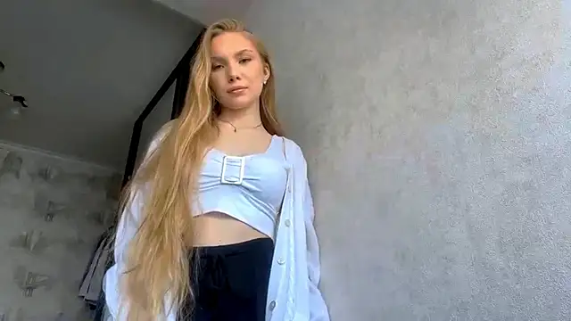 CarolineNine online show from March 2026 12:17:02 PM