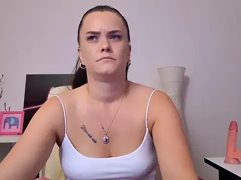 Snapshot of NicolSparkleX chatting on May 2026 06:17:02 AM NicolSparkleX online show from May 2026 06:17:02 AM