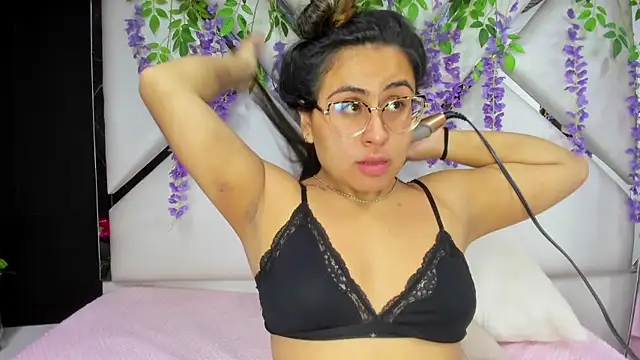 Freyaa Millerr online show from April 2026 03:02:02 AM