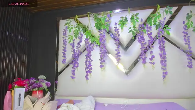 Freyaa Millerr online show from April 2026 04:53:02 AM