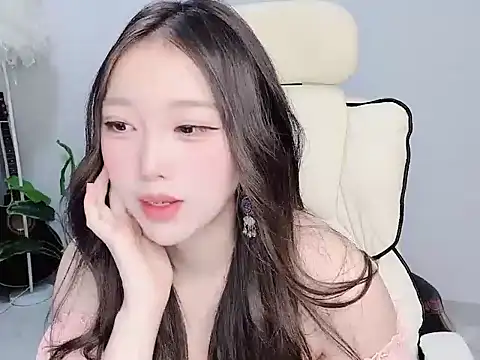 Yukiy8877 online show from March 2026 09:25:01 PM