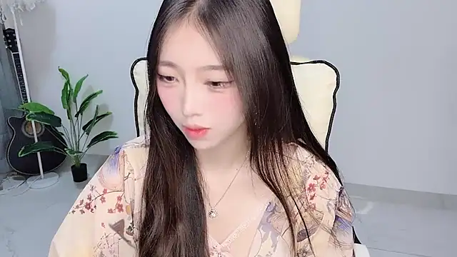 Yukiy8877 online show from April 2026 10:33:01 AM