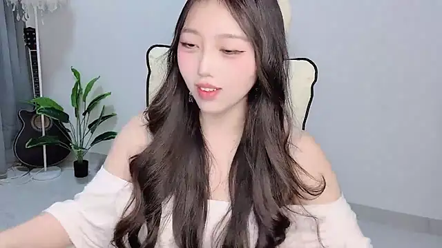 Yukiy8877 online show from March 2026 11:18:01 PM