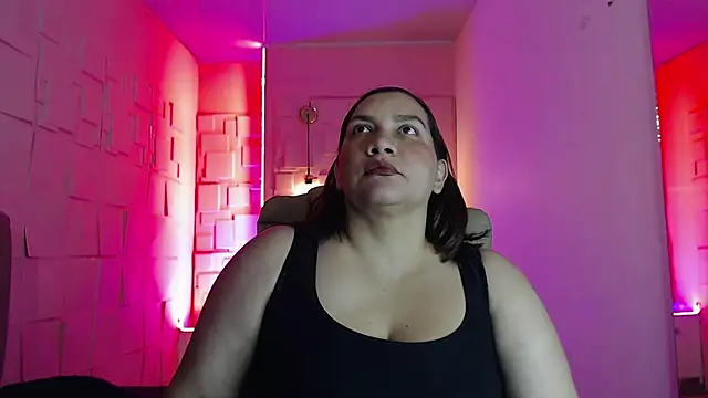 mia coral1 online show from May 2026 09:53:02 PM