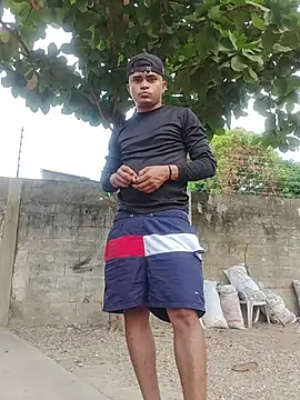 Snapshot of HOTRAINYGOLDEN chatting on April 2026 11:25:02 AM HOTRAINYGOLDEN online show from April 2026 11:25:02 AM