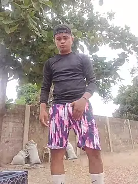 Snapshot of HOTRAINYGOLDEN chatting on March 2026 12:06:02 PM HOTRAINYGOLDEN online show from March 2026 12:06:02 PM