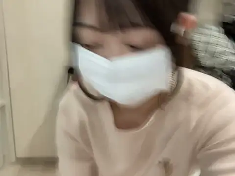 y-u-r-a-33 online show from April 2026 07:12:01 AM