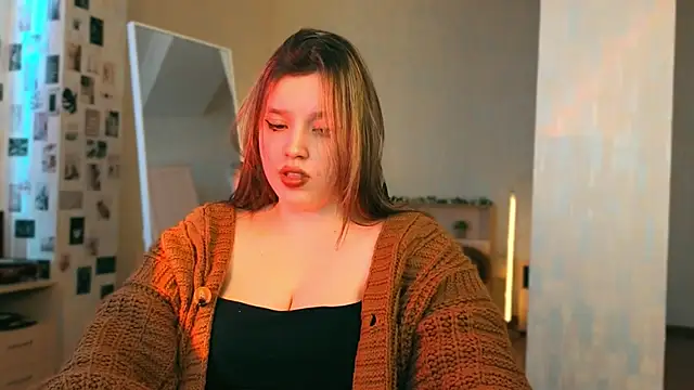 Chloe Rozzy online show from March 2026 08:19:01 AM