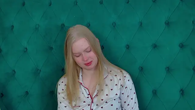 Snapshot of BellaVenatrix chatting on April 2026 05:24:01 AM BellaVenatrix online show from April 2026 05:24:01 AM