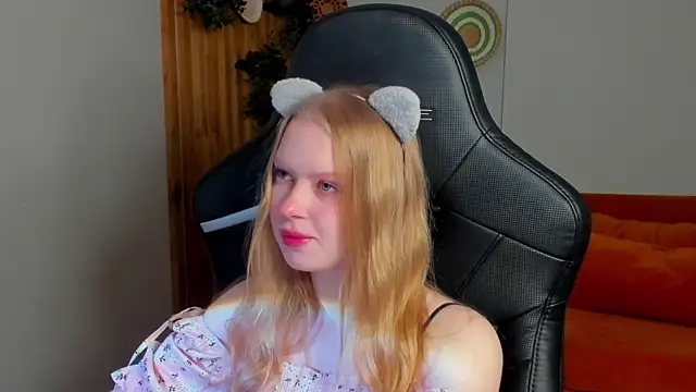 Snapshot of BellaVenatrix chatting on April 2026 06:41:02 AM BellaVenatrix online show from April 2026 06:41:02 AM