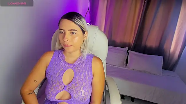 shadixa Luxxx online show from April 2026 01:16:02 PM