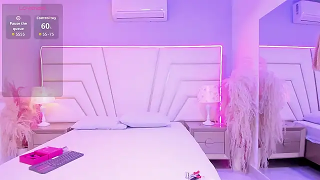 khathieeBelle online show from April 2026 05:53:02 PM