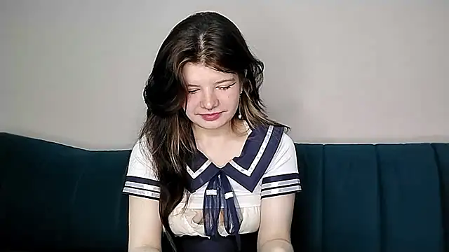 Eva Ange online show from May 2026 07:11:02 PM