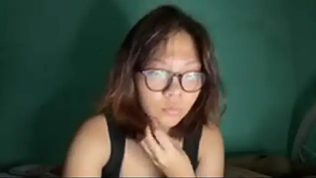 Snapshot of urhottie_lottie chatting on March 2026 05:25:02 PM urhottie lottie online show from March 2026 05:25:02 PM