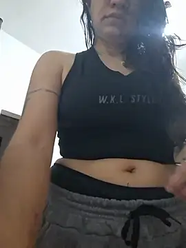 Gia-and-Lara online show from June 2026 01:06:01 PM