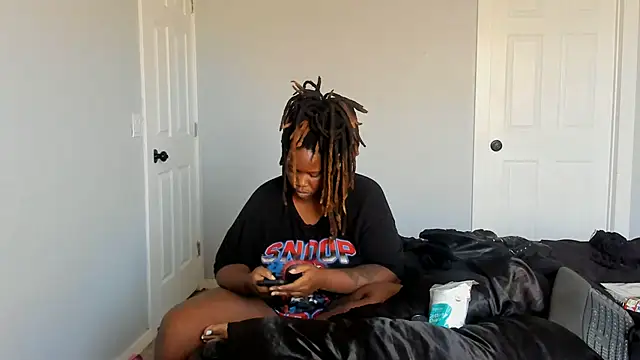locsofchocolate online show from June 2026 06:51:01 PM