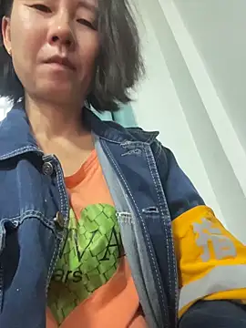 lilysister66 online show from June 2026 11:52:02 AM