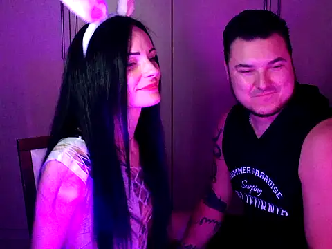 RavenXNoir online show from April 2026 07:31:02 PM