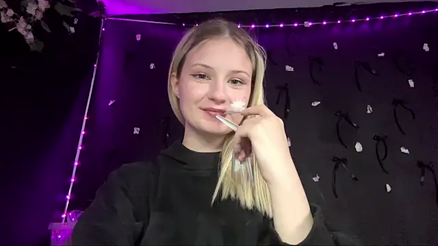 LiziSweet online show from March 2026 03:49:01 PM