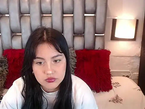 Snapshot of Sofiia_Vega_ chatting on April 2026 11:45:02 AM Sofiia Vega online show from April 2026 11:45:02 AM