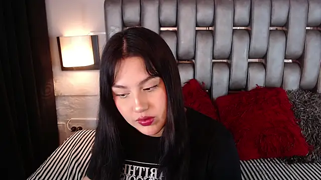 Snapshot of Sofiia_Vega_ chatting on April 2026 11:50:02 AM Sofiia Vega online show from April 2026 11:50:02 AM
