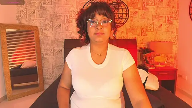 alexa cruz   online show from April 2026 08:57:02 PM