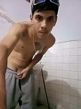 Hotsmale online show from April 2026 04:46:01 PM