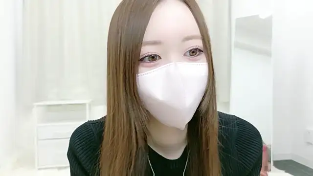 Snapshot of salachan_v chatting on April 2026 11:12:01 AM salachan v online show from April 2026 11:12:01 AM