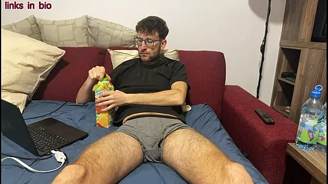 SoloUno0 online show from March 2026 07:15:01 PM