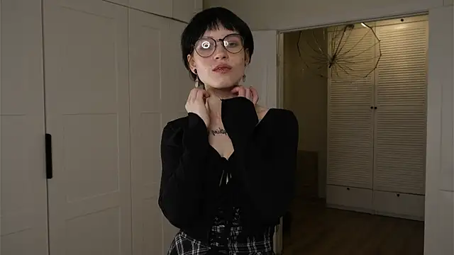 RubieNibbs online show from March 2026 07:59:01 PM