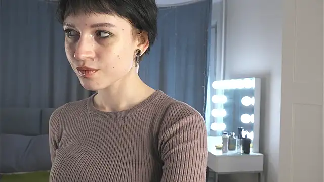 RubieNibbs online show from March 2026 07:15:01 PM