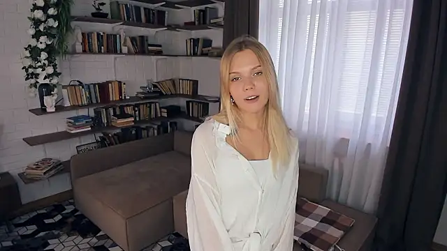 InesPiek online show from March 2026 08:57:01 AM