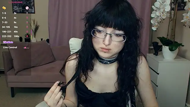 JordanSvetlik online show from May 2026 07:42:01 PM