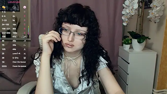 JordanSvetlik online show from May 2026 07:31:02 PM
