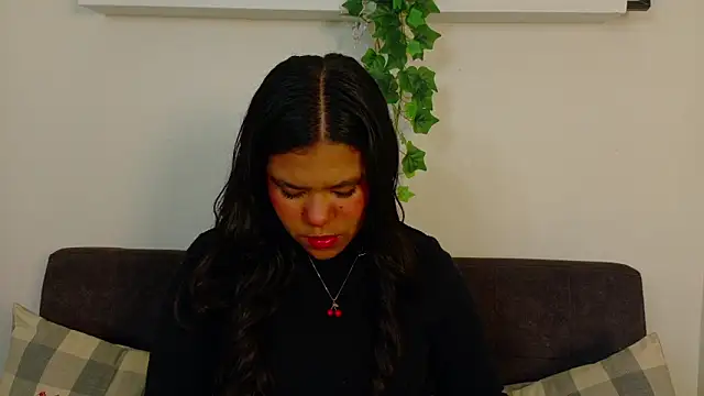 AhslyEvans   online show from April 2026 11:35:01 AM