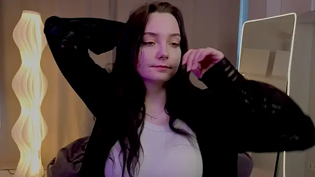 KaraNeagle online show from April 2026 06:09:01 AM