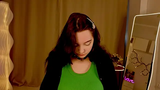 KaraNeagle online show from April 2026 06:06:01 AM