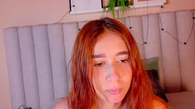 StarrMoon   online show from May 2026 02:52:02 AM