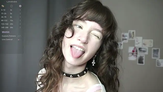 DellaLeck online show from May 2026 08:04:01 PM