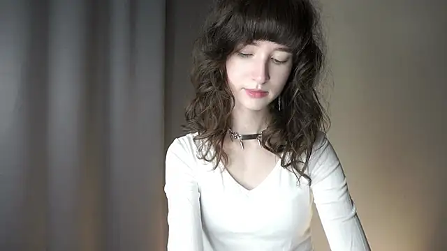 Snapshot of DellaLeck chatting on March 2026 07:56:01 PM DellaLeck online show from March 2026 07:56:01 PM