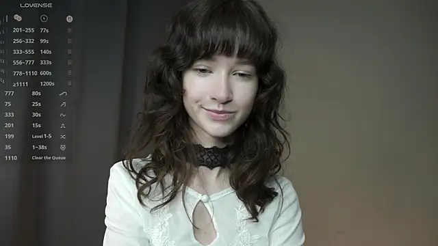 Snapshot of DellaLeck chatting on April 2026 08:26:02 PM DellaLeck online show from April 2026 08:26:02 PM