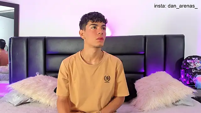 Snapshot of Duolust2 chatting on April 2026 04:57:02 PM Duolust2 online show from April 2026 04:57:02 PM