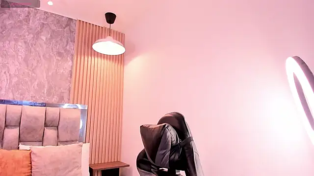 Sulay Kim online show from April 2026 07:20:02 PM